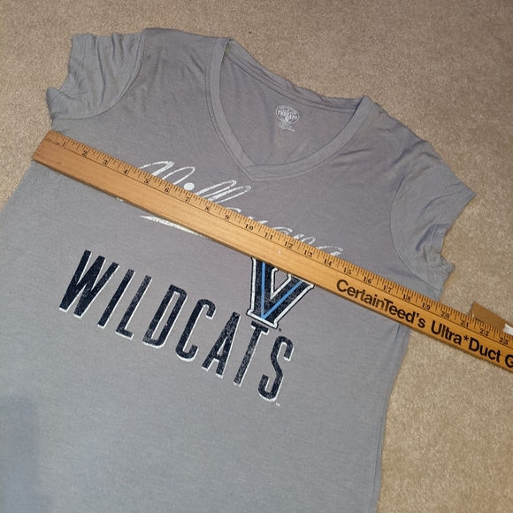 SOLD!!!!! ❌❌Nwts rivalry threads Villanova Wildcats grey v-neck t-shirt - Picture 5 of 14